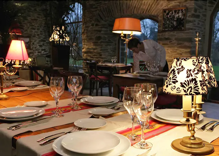 Hotel Chateau D'agneaux 3*