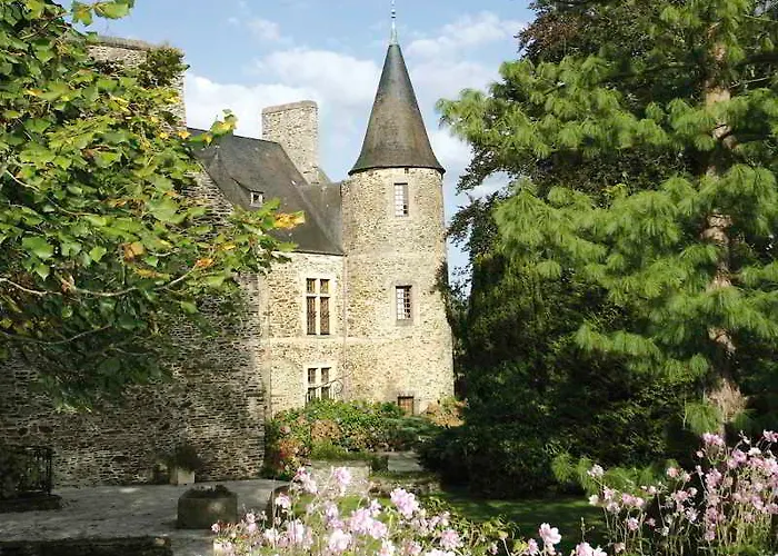 Chateau D'agneaux Hotel