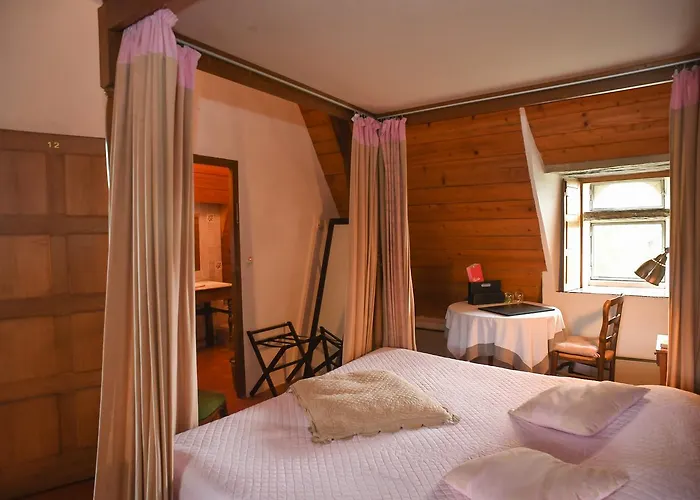 Chateau D'agneaux Hotel