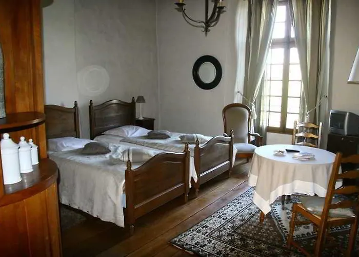 Hotel Chateau D'agneaux 3*